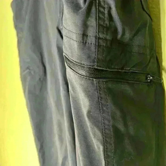 Men’s Wrangler pants. - Picture 6 of 6